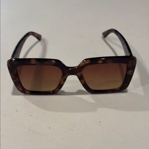 New Yorker sunglasses
